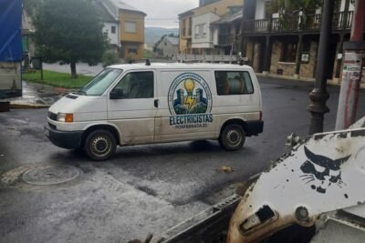 electricistas en cacabelos